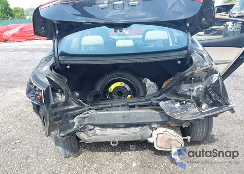 2015 Hyundai Elantra Se z USA, uszkodzony, nr VIN KMHDH4AE6FU236211